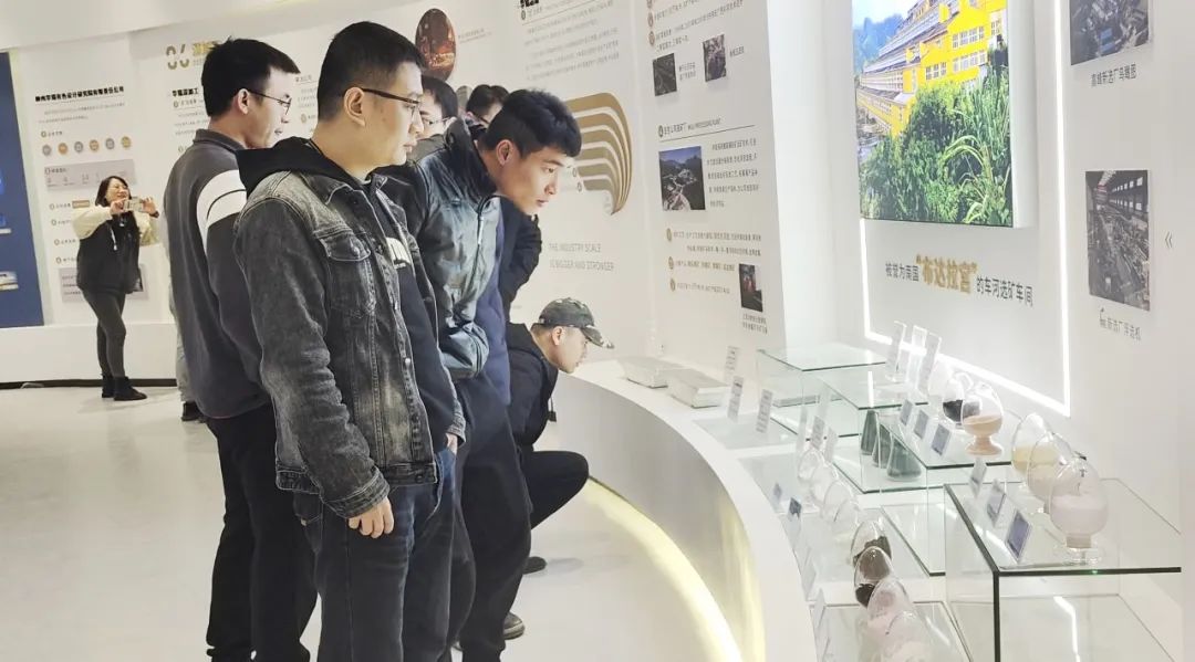 團青關注 | 青春無極限 高峰、五吉團員青年這YOUNG團建
